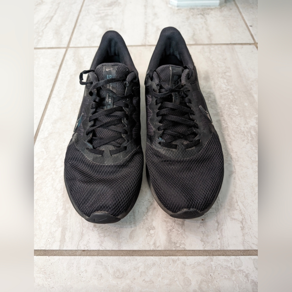Nike Downshifter running shoes